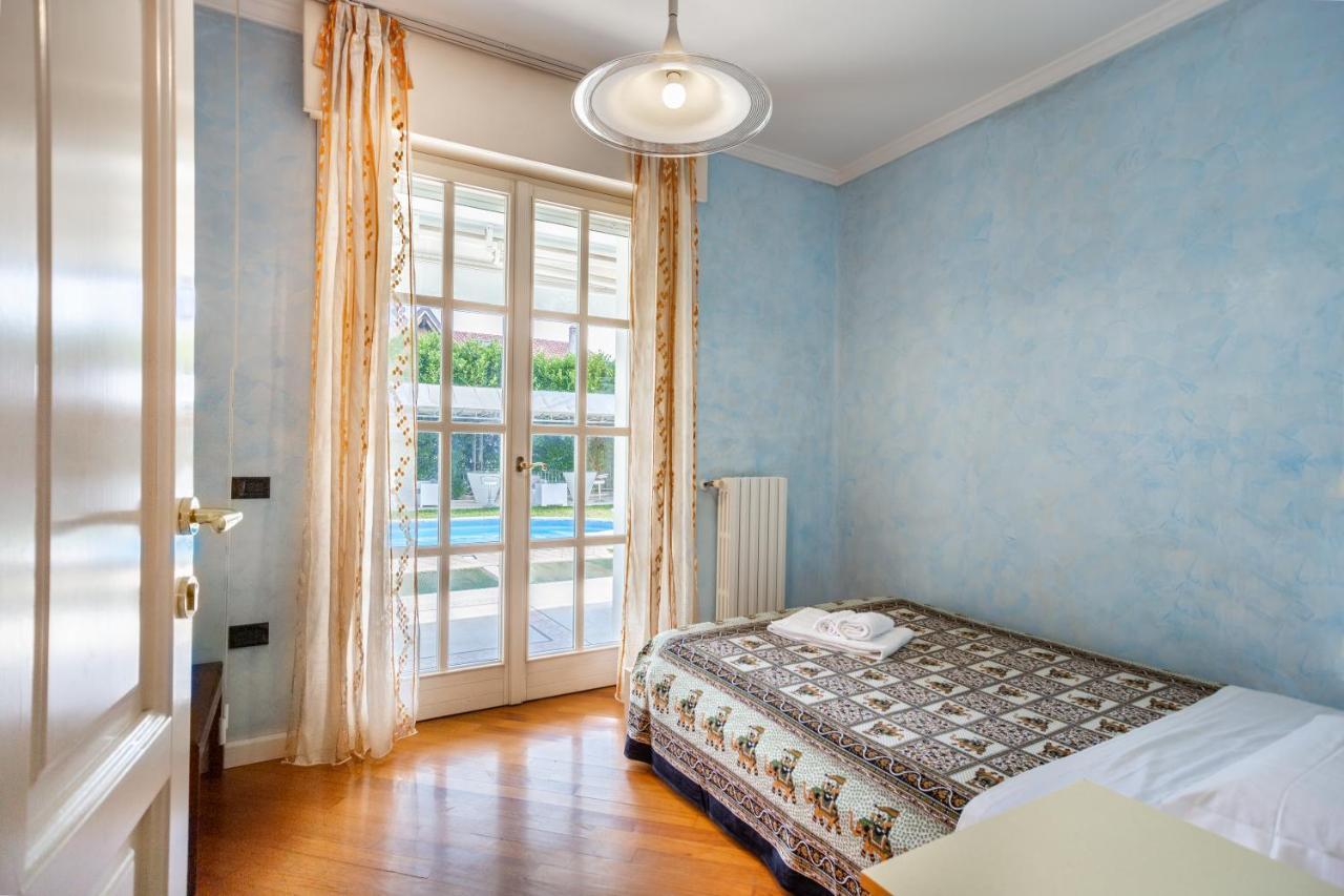 White House Apartment Лайнате Екстериор снимка