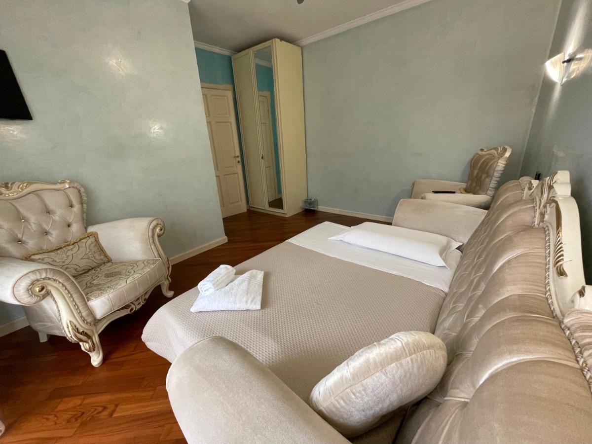 White House Apartment Лайнате Екстериор снимка